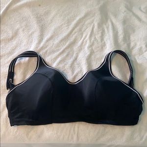 Livi Wire Sports Bra